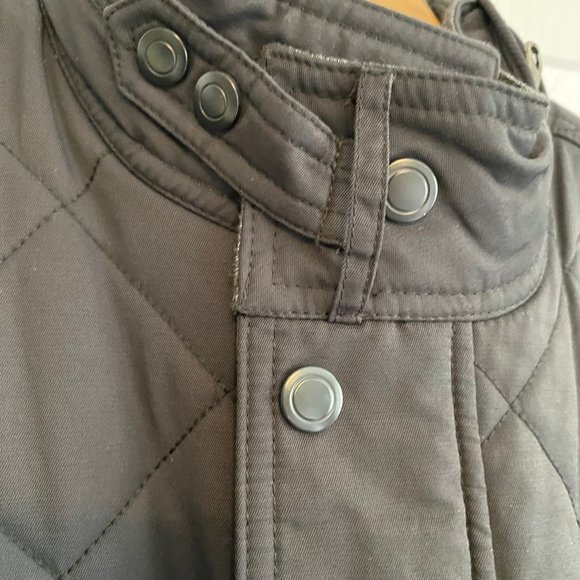 Clearance: Men's Black & Brown Navy Quilted Jacket - Picture 9 of 11